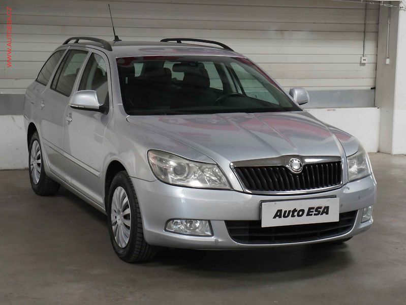 Škoda Octavia (2009) 1.9TDI, AC, temp - fotografie inzerátu