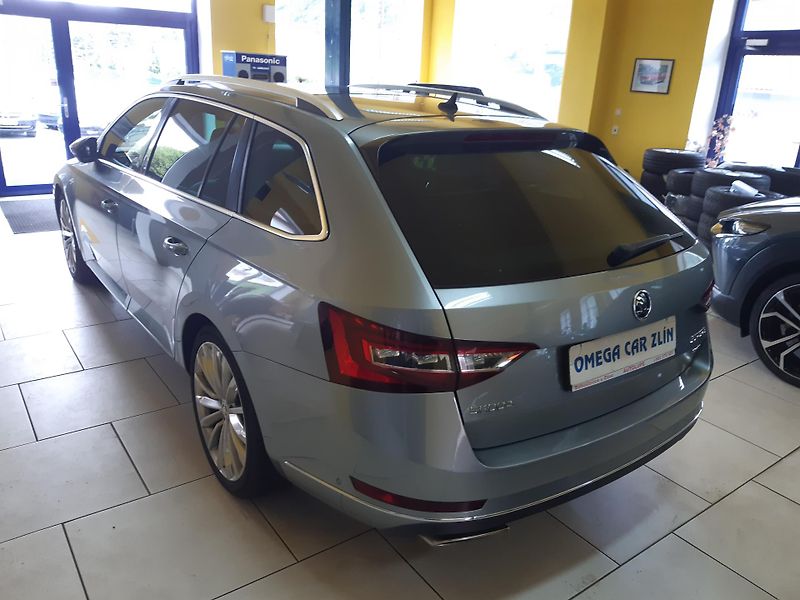 Škoda Superb 2.0 TSI COMBI L&K DSG 4x4    - fotka 5 z 29