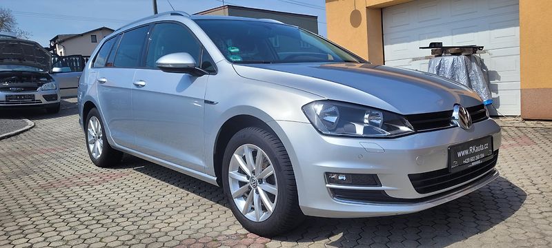 Volkswagen Golf (2016) 1,4TSi 92kW benzín DSG Lounge - fotka 3 z 37