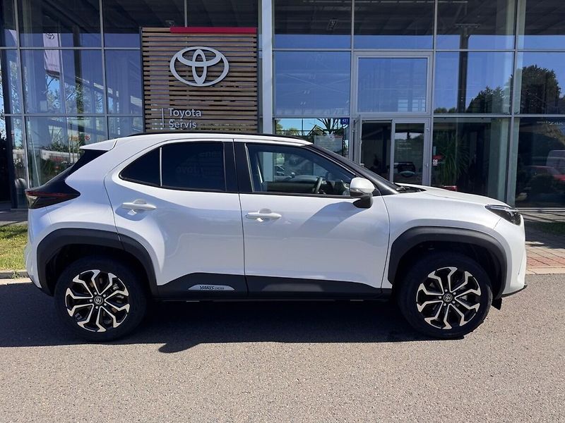 Toyota Yaris Cross - fotka 2 z 13