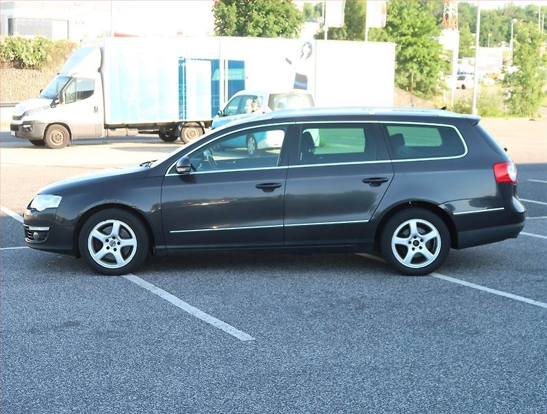 Volkswagen Passat (2010) Highline 1.6 TDI, Eko.zaplacen - fotka 3 z 13