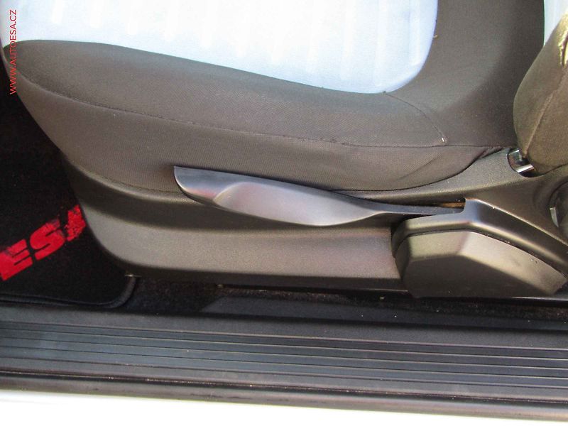 Fiat Grande Punto (2006) 1.2i, 2.maj,ČR, STK6/28 - fotka 12 z 18