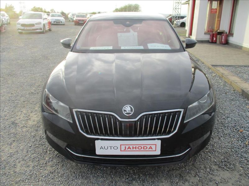 Škoda Superb 2,0 TDI, L&K,serv.historie,CZ - fotka 2 z 46