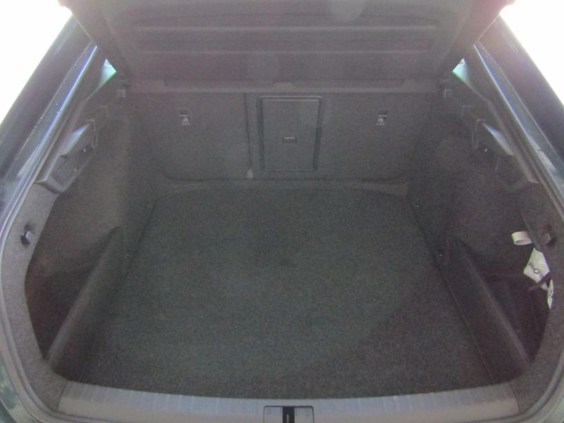 Škoda Octavia IV FL RS 2.0 TSI /195kW 7st.au - fotka 15 z 30