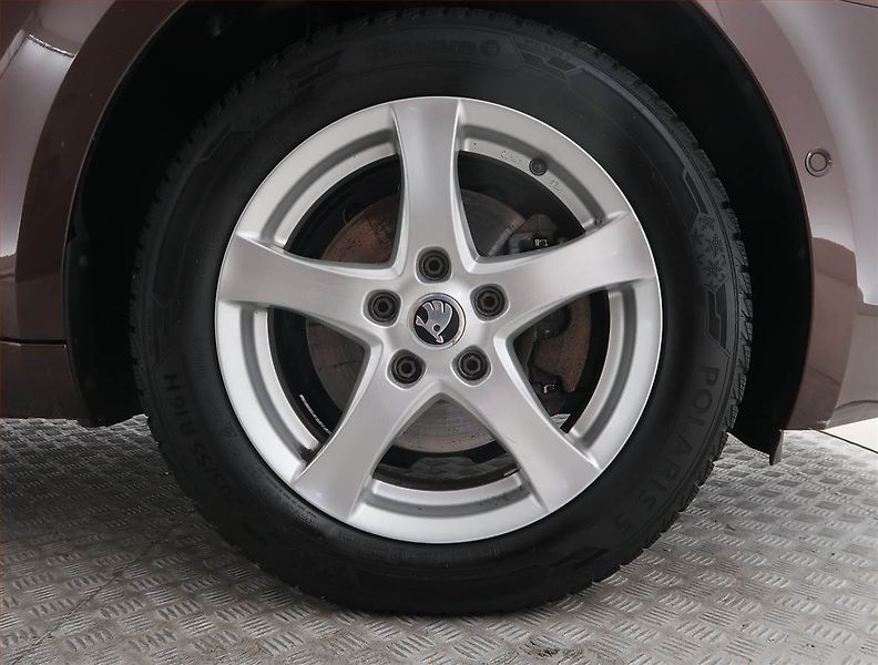 Škoda Octavia (2013) Ambition Plus 2.0 TDI, Automat - fotka 15 z 20