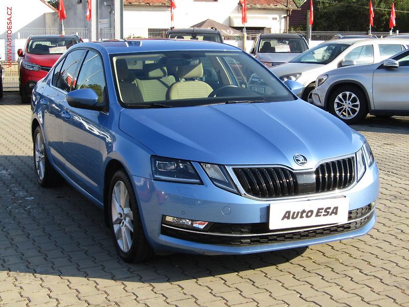 Škoda Octavia (2017) 2.0 TDi, ČR, Style, LED - fotografie inzerátu