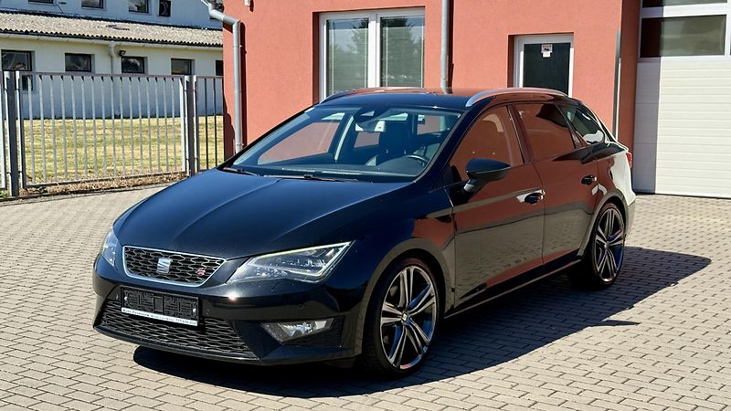 Seat Leon ST*2.0TDi*135kW*FR*LED*ACC* - fotka 2 z 20