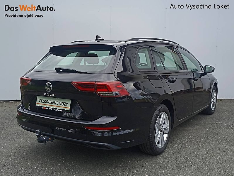 Volkswagen Golf Variant (2023) 1.5 TSI 96kW tažné manuál - fotka 2 z 31