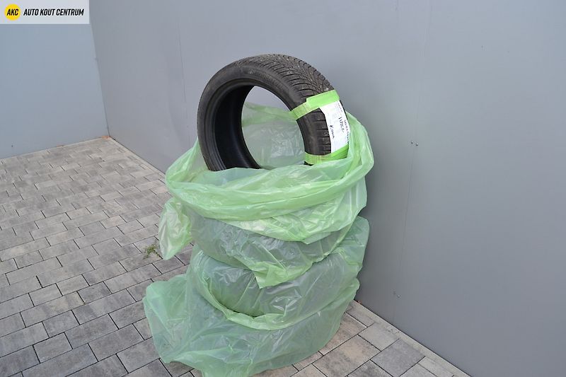 Hyundai Kona ELECTRIC EV 150KW  PREMIUM PAN - fotka 31 z 75