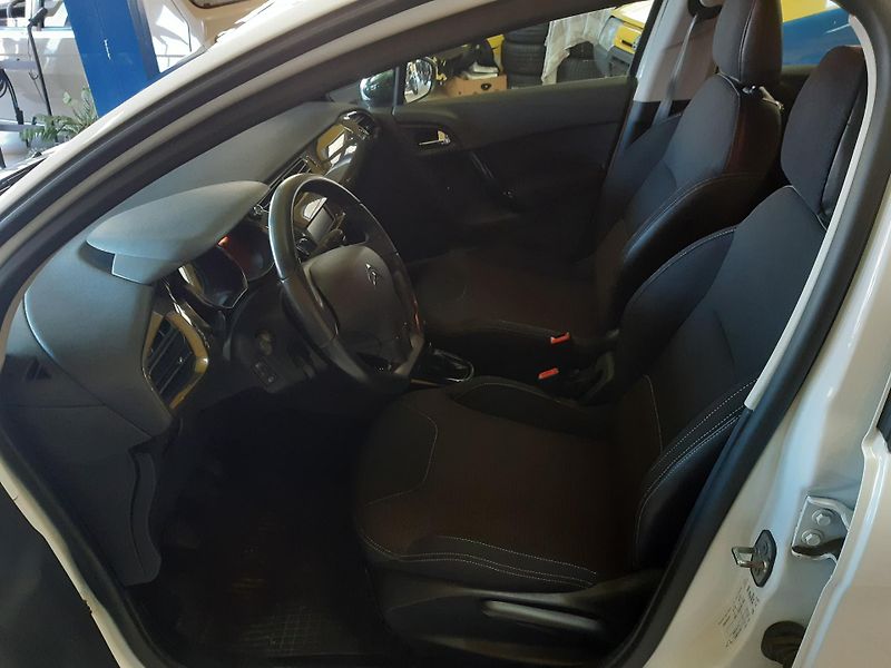 Citroën C3 1.4 i KLIMA - fotka 8 z 20