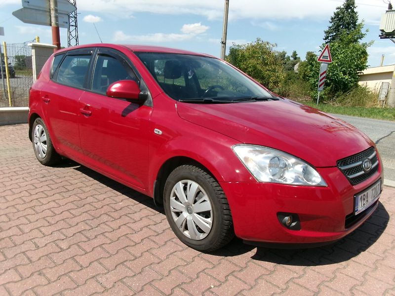 Kia Ceed (2007) 1,6 CVVT AC VÝHŘEV rozvody - fotka 8 z 27