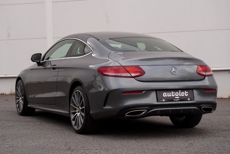 Mercedes-Benz Třídy C C 180 COUPE AMG - fotka 14 z 37