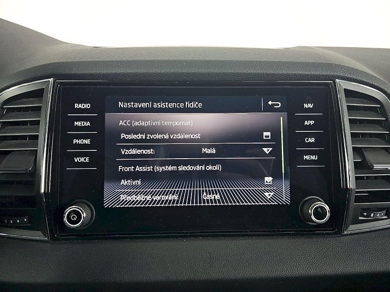 Škoda Karoq (2019) 1.5TSI 110kW  STYLE DSG TAŽNÉ - fotka 19 z 33