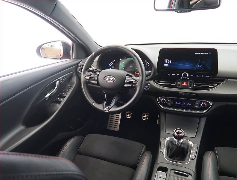 Hyundai i30 (2023) N Line Premium 1.5 T-GDI MHEV - fotka 7 z 27