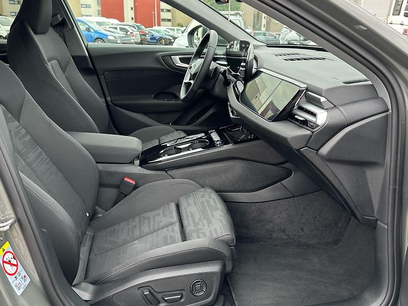 Audi A5 Avant TDI quattro 150kW - fotka 11 z 23
