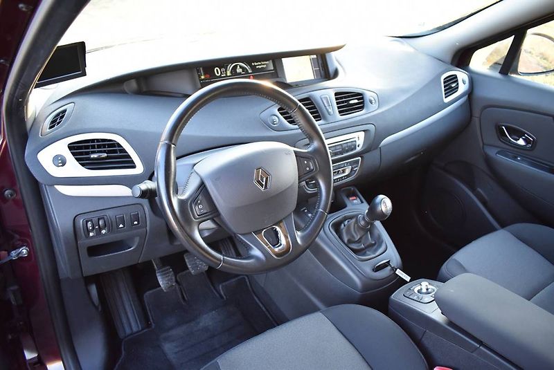 Renault Scénic 1,2 Tce PARIS,NAV,TZ,AKCE! - fotka 8 z 17