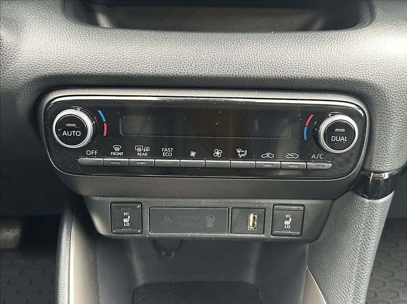Mazda 2 Hybrid 1,5 116PS  Agile Comfort A/T - fotka 26 z 55