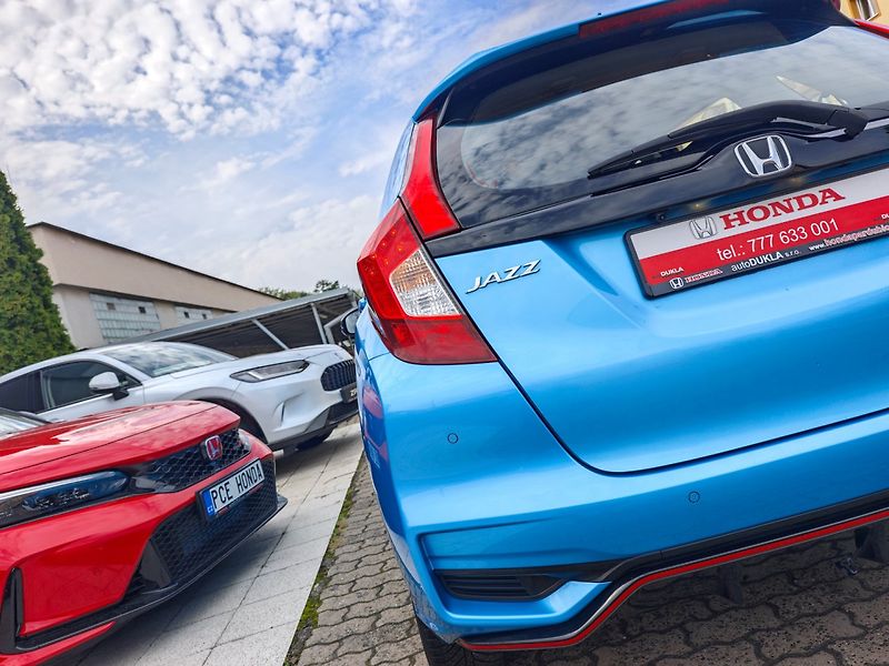 Honda Jazz (2018) 1.5 i-VTEC Dynamic Kamera 96kW - fotka 40 z 44