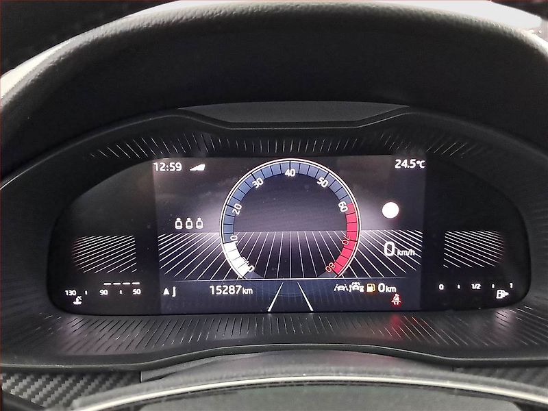 Škoda Kamiq (2025) 1.0 TSI - fotka 11 z 20