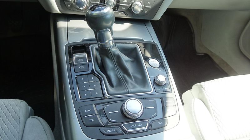 Audi A6 3.0TDI Navi Taž.zař.Plná nádrž - fotka 11 z 12
