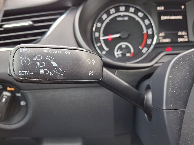 Škoda Octavia (2015) Combi RS DSG 2,0TDi 135kW - fotka 31 z 34