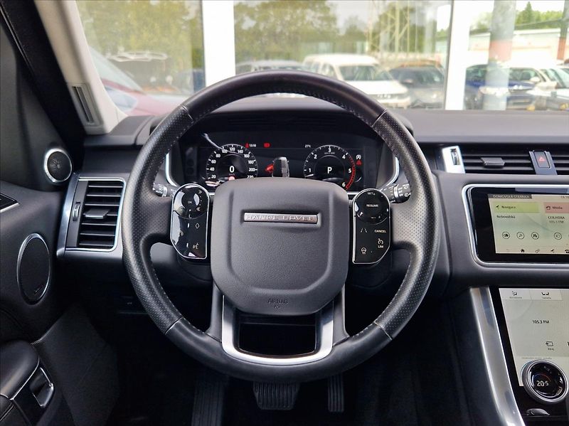 Land Rover Range Rover 3,0 TDV6 HSE PO VELK. SERVISU - fotka 24 z 48