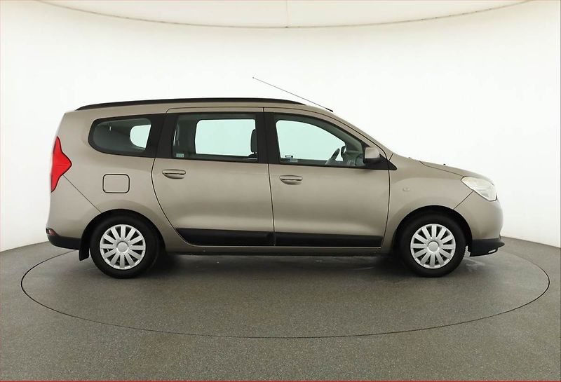 Dacia Lodgy (2013) 1.6 8V, Park. senzory - fotka 6 z 7