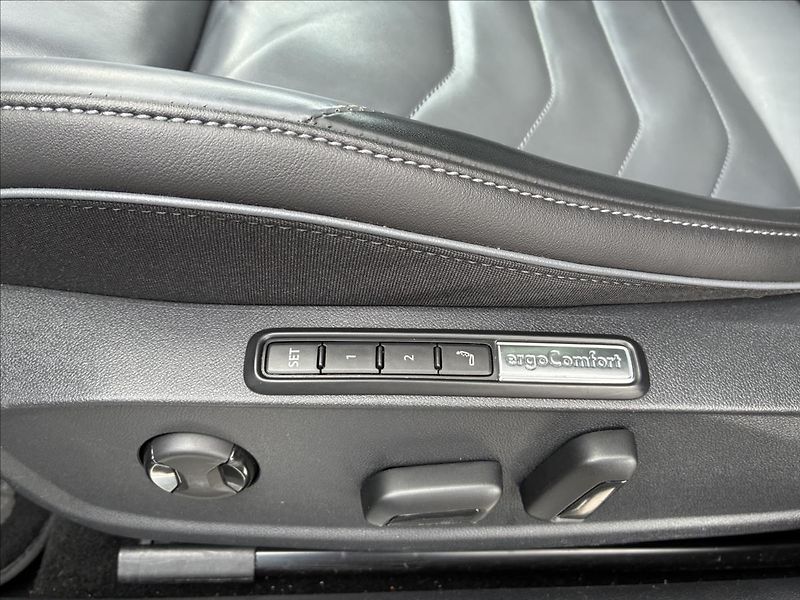 Volkswagen Arteon Shooting Brake 2,0 TDI PANORAMA WEBASTO TAŽNÉ - fotka 14 z 36