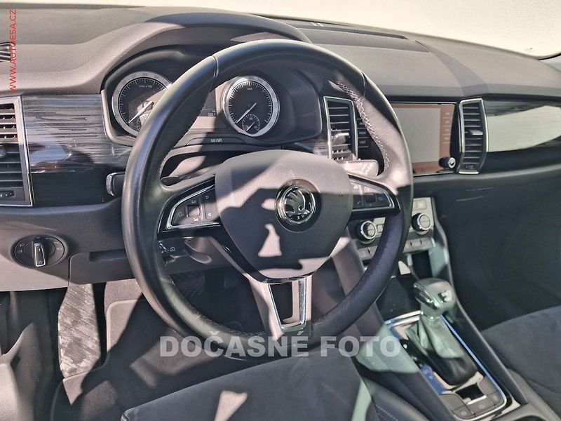 Škoda Kodiaq (2017) 2.0 TDi 4x4, Style, DSG, LED - fotka 13 z 20