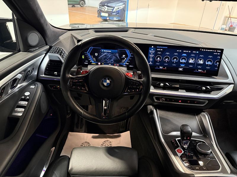 BMW XM 4.4 PHEV - fotka 6 z 15