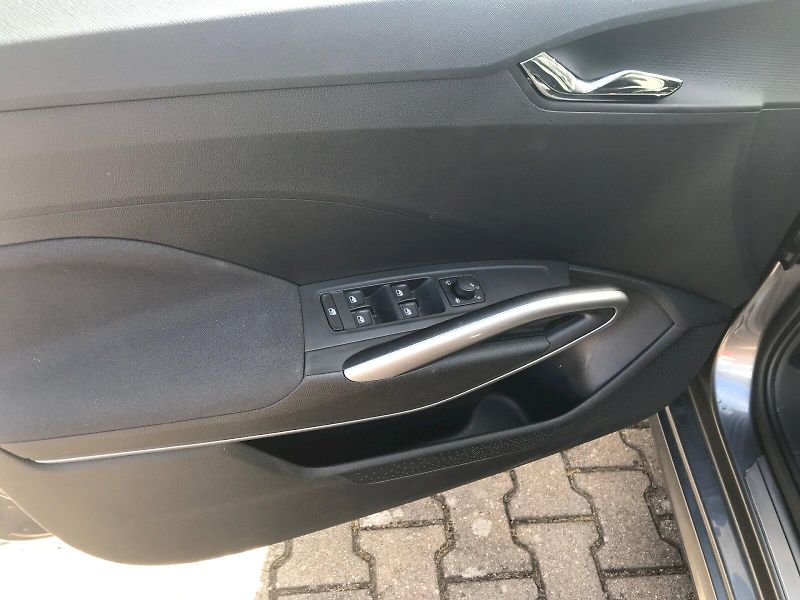 Škoda Fabia (2025) TOP SELECTION 1,0 TSI - fotka 17 z 26