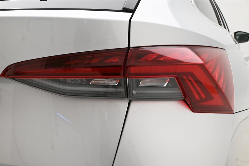 Škoda Octavia 2,0 TDI 110 kW DSG Style Záruk - fotka 31 z 32