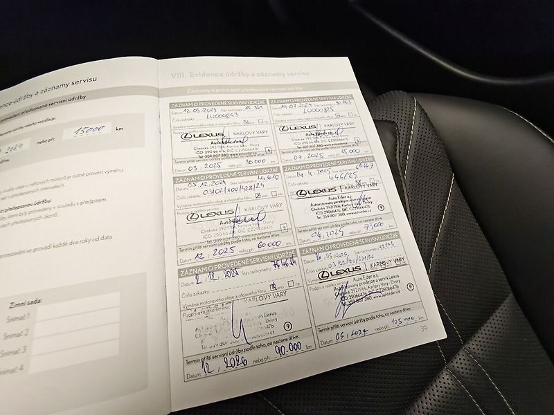 Lexus ES 300h 300h Luxury - fotka 48 z 49