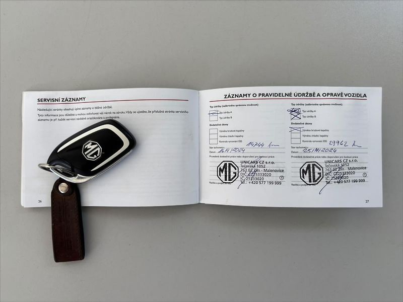 MG HS 1,5 TGI  Essential 6kvalt - fotka 25 z 25