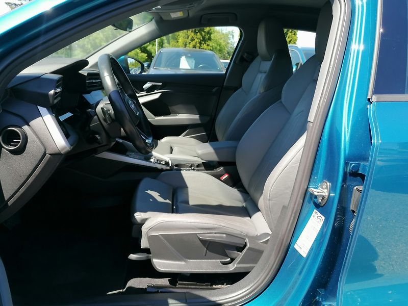 Audi A3 (2022) 35 TDi Sedan, Kůže ACC - fotka 9 z 32