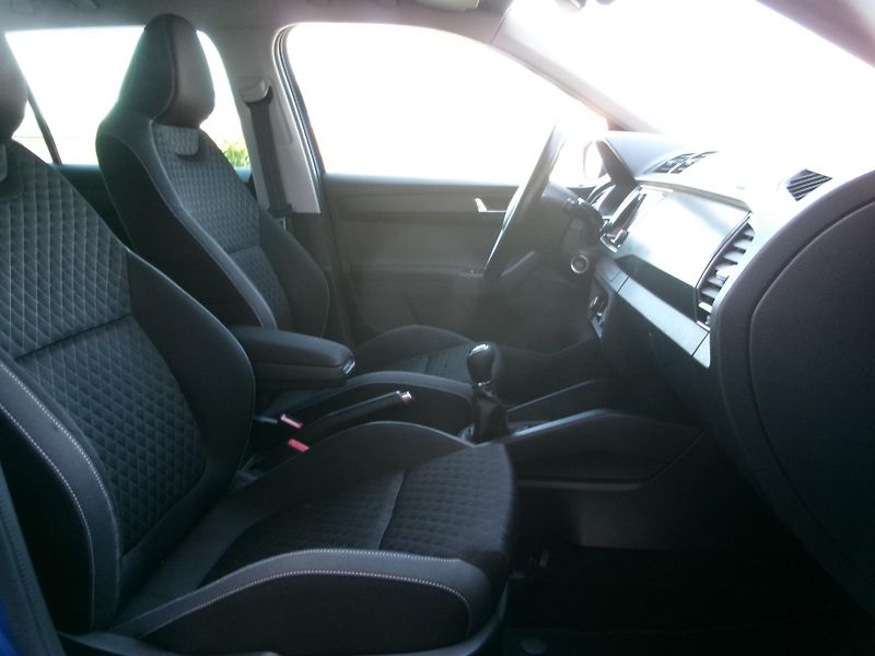 Škoda Fabia 1,2 TSI AUTOKLIMA TAŽ NAVI - fotka 27 z 29