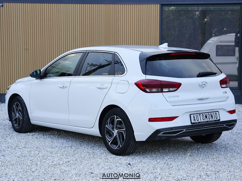 Hyundai i30 (2024) 1.5 Smart Key, LED, Záruka - fotka 14 z 21