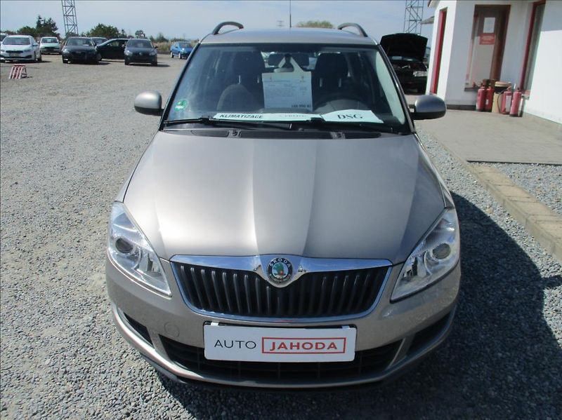 Škoda Fabia 1,2 TSI,77kW,DSG,klima,servis, - fotka 2 z 35
