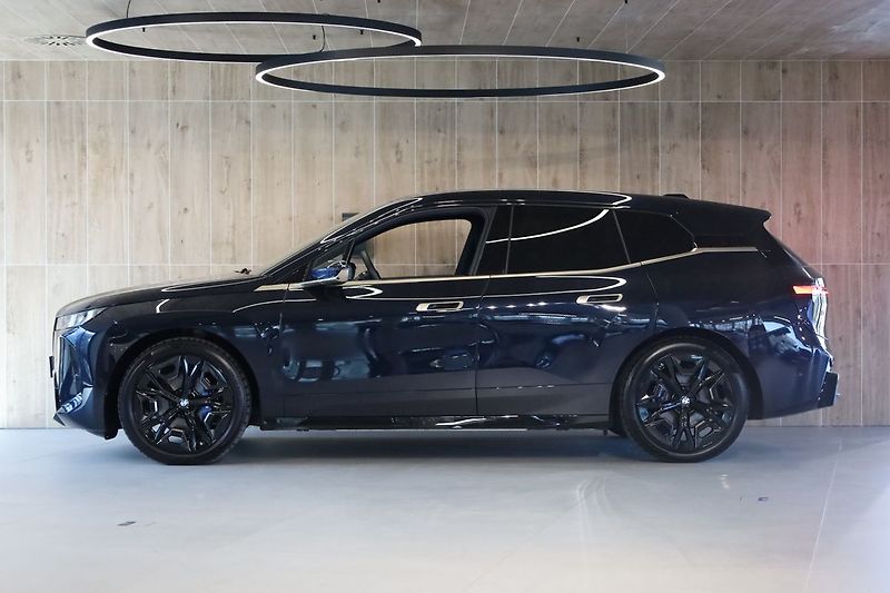 BMW Ostatní xDrive60, Masáž, Ventilace - fotka 3 z 41