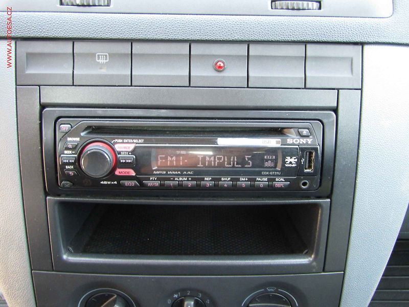 Škoda Fabia (2004) 1.2 HTP, ČR, TZ - fotka 12 z 13