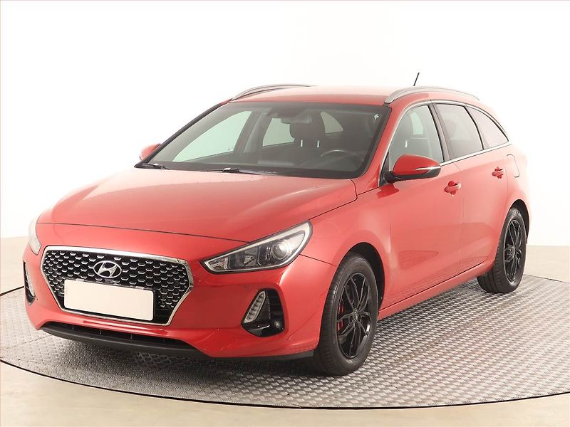 Hyundai i30 (2018) 1.4 CVVT, Serv.kniha, Tempomat - fotka 2 z 18