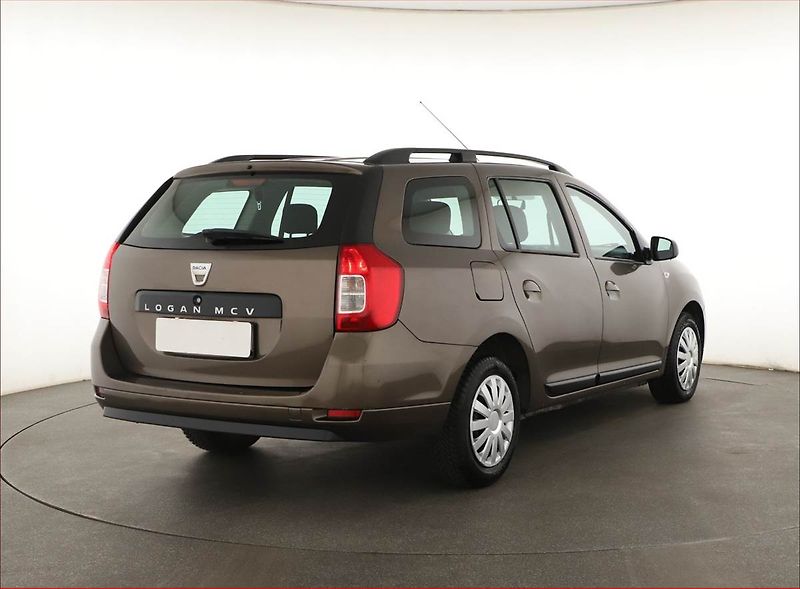 Dacia Logan (2018) 1.0 SCe, Serv.kniha - fotka 5 z 12