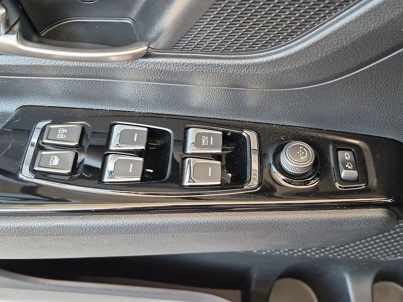 SsangYong Korando Style  1.5 Turbo 120 kW A/T - fotka 20 z 25