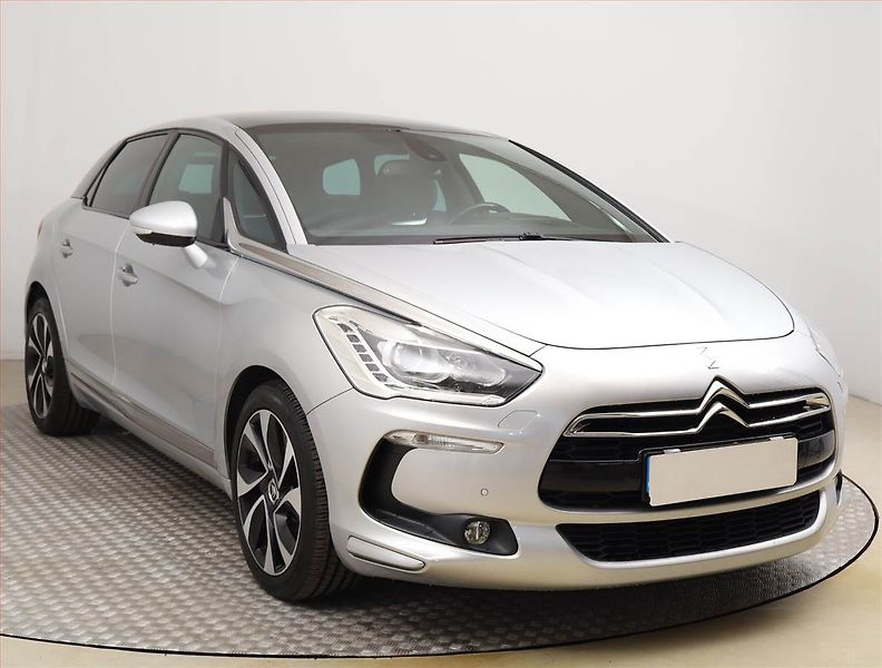 Citroën DS5 (2014) 2.0 HDi, Navi, Xenony - fotografie inzerátu