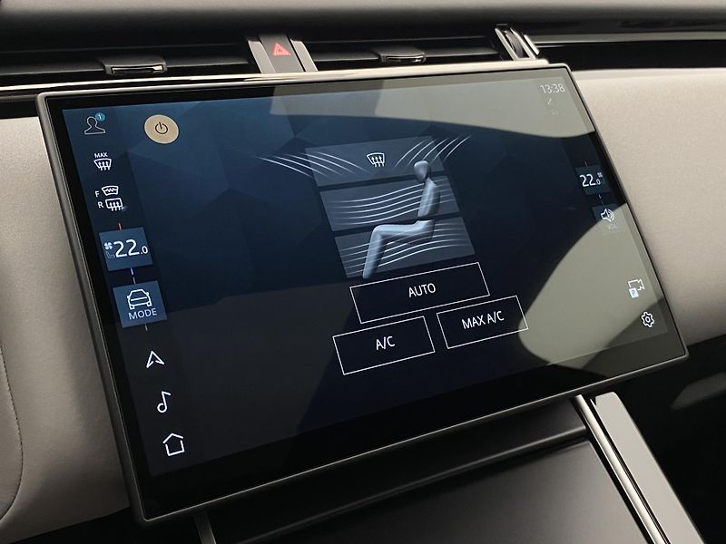 Land Rover Range Rover Velar D300 Dynamic SE REZERVACE - fotka 42 z 61