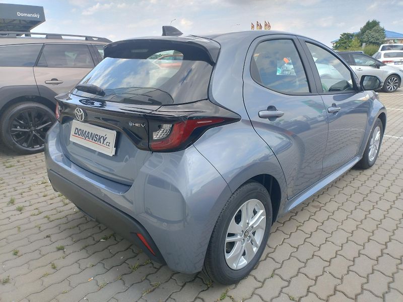 Toyota Yaris (2026) 1.5 HEV Comfort Fleet - fotka 4 z 11