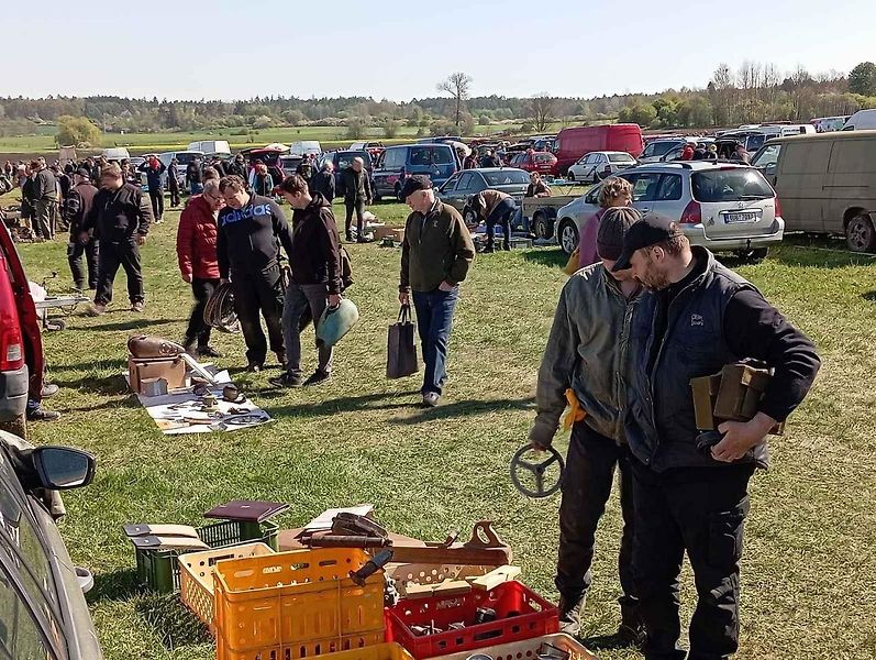 Plochu letiště ve Velké Dobré zaplnili od pátku do soboty zejména vyznavači motorismu.