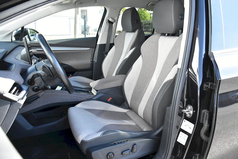Škoda Enyaq (2021) 60 132 kW Desing Lodge - fotka 24 z 33