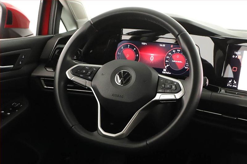 Volkswagen Golf (2021) Style 2.0 TDI - fotka 13 z 17