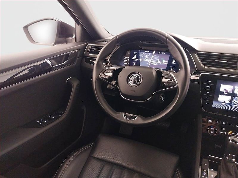 Škoda Superb (2023) Laurin&Klement 2.0 TDI - fotka 7 z 22